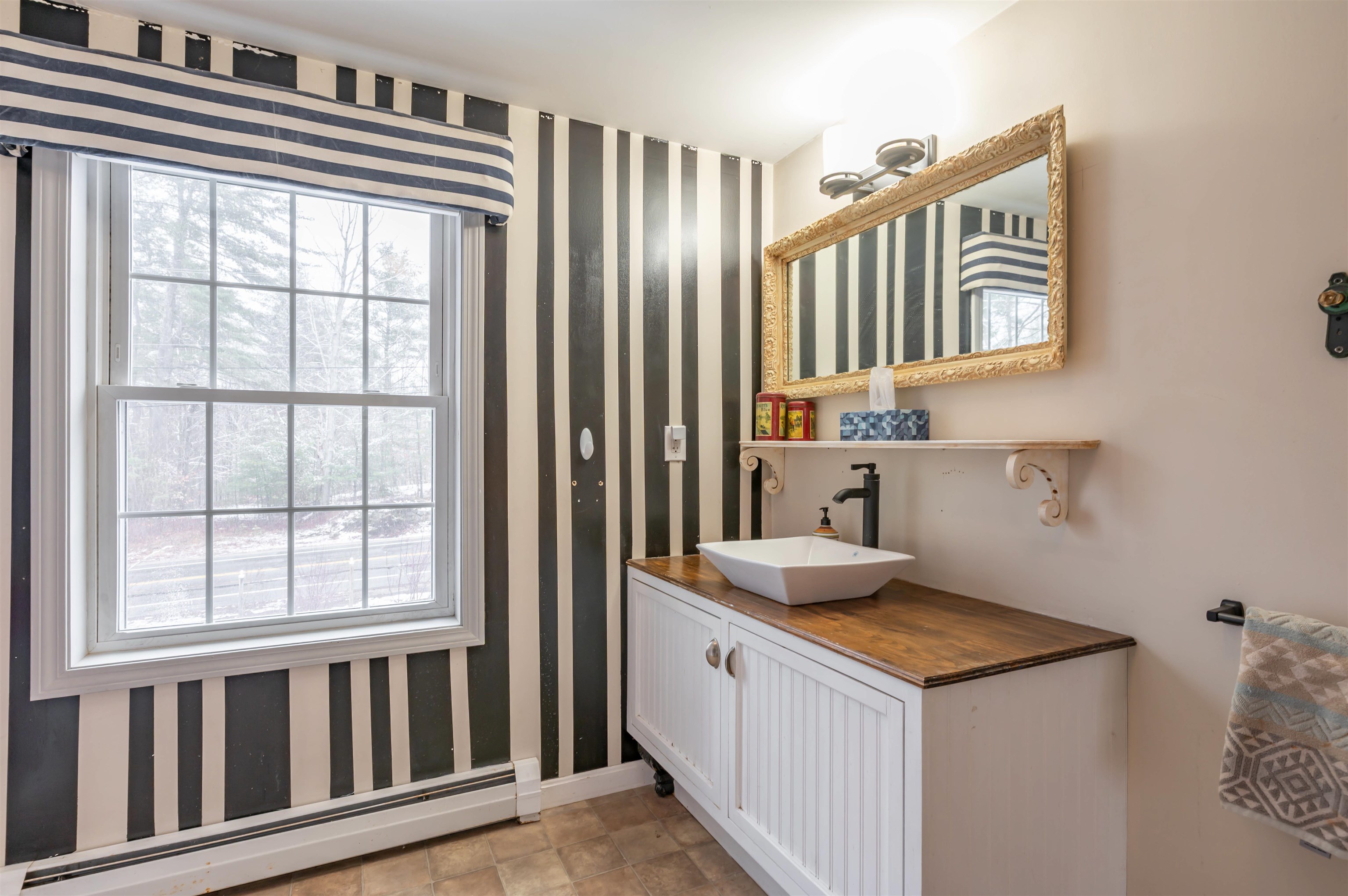 133 Raymond Road Deerfield, NH 03037 - Photo 27 of 60