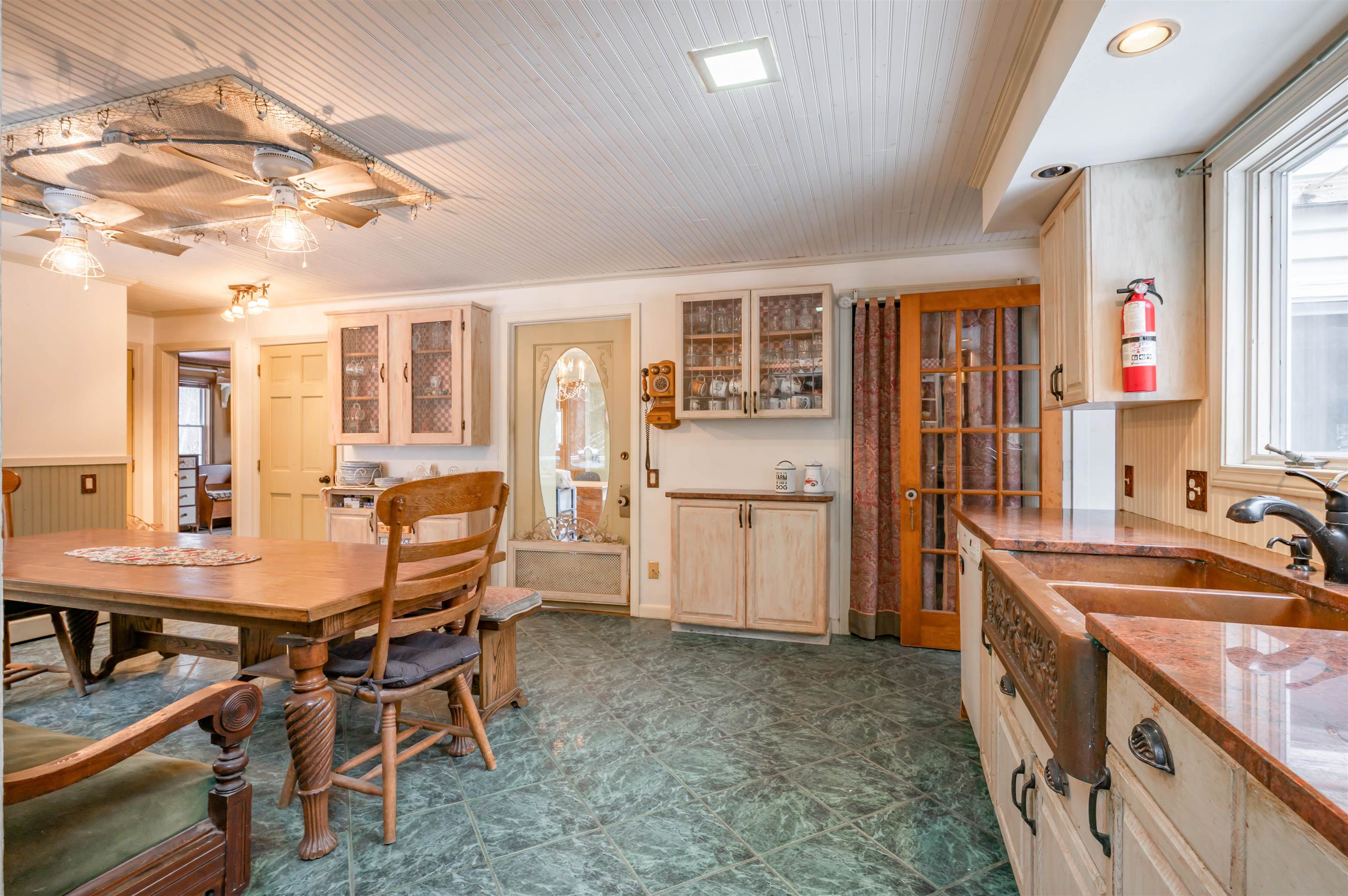 133 Raymond Road Deerfield, NH 03037 - Photo 5 of 60