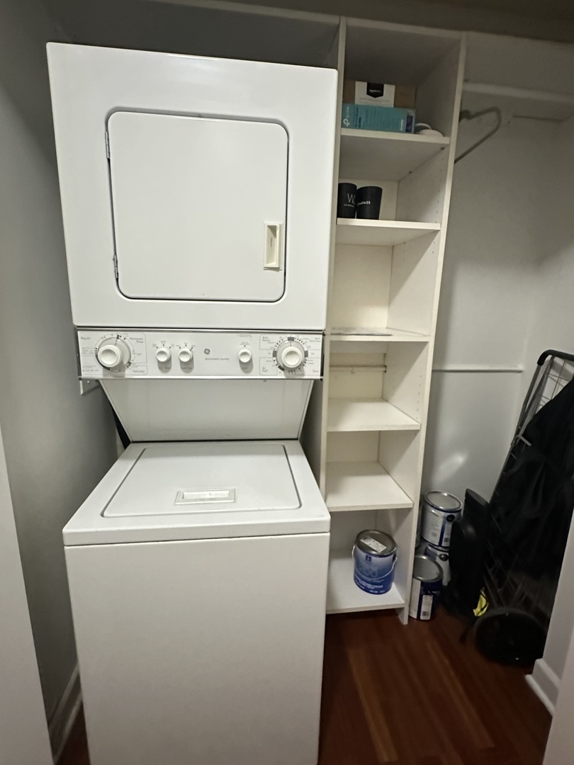 30 East Huron Street, Unit 4304 Chicago, IL 60611 - Photo 16 of 24