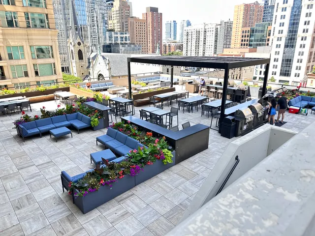 $3,100 | 30 East Huron Street, Unit 4304, Chicago, IL 60611