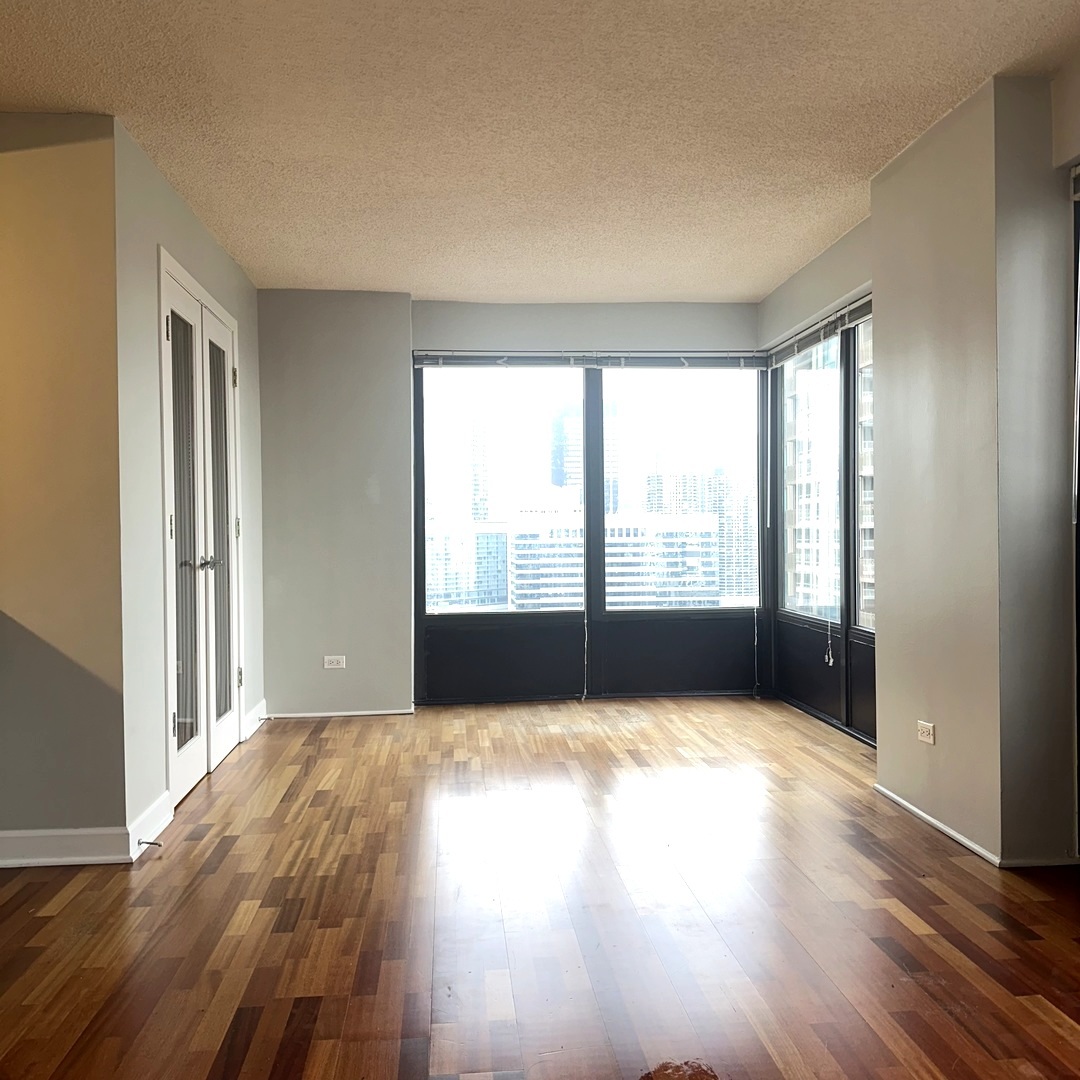 30 East Huron Street, Unit 4304 Chicago, IL 60611 - Photo 6 of 24