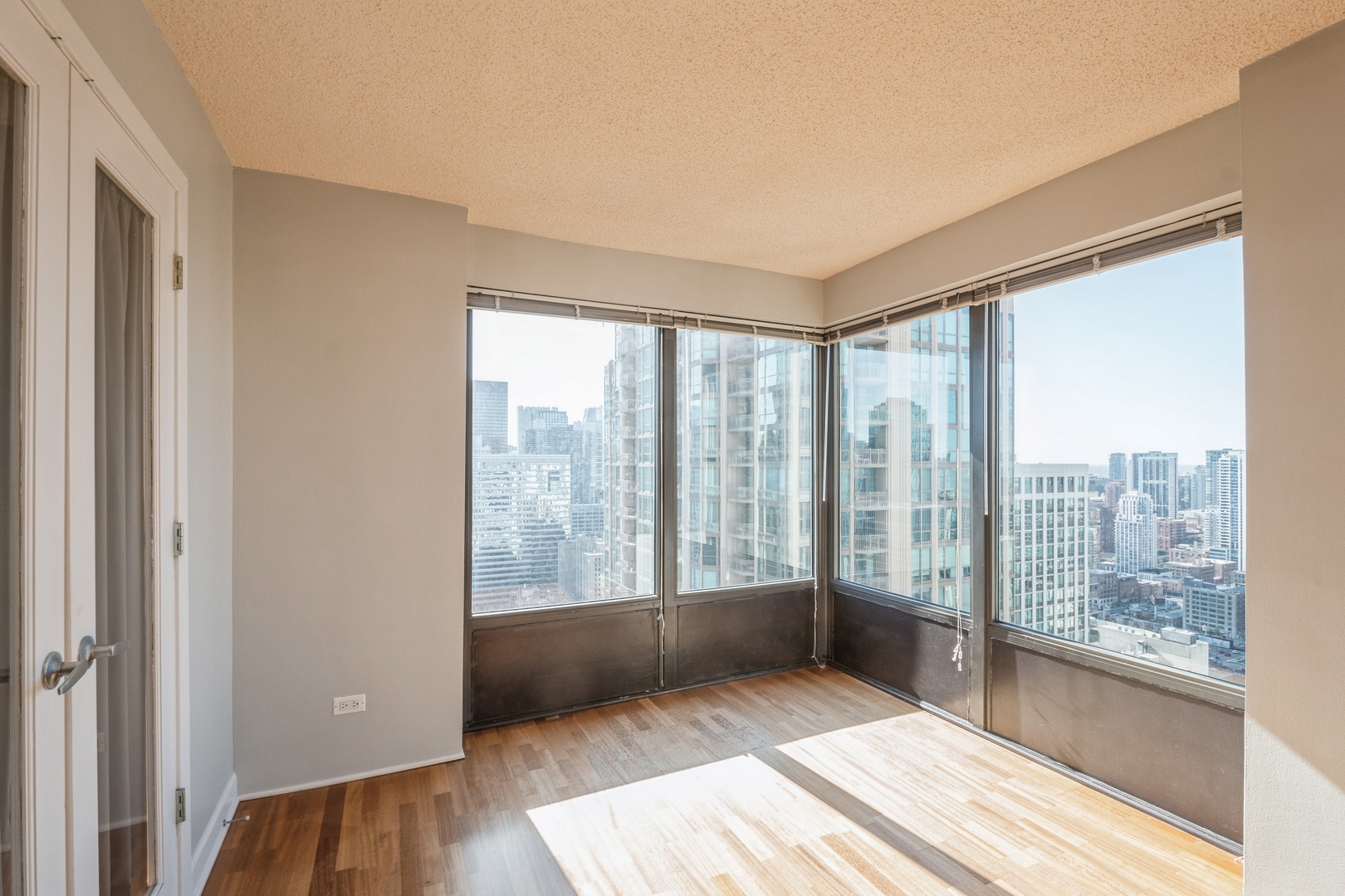 30 East Huron Street, Unit 4304 Chicago, IL 60611 - Photo 7 of 24