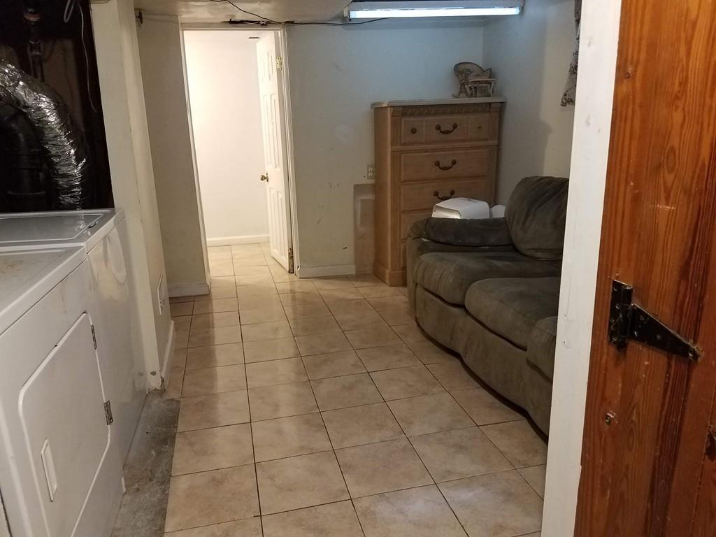 183 Johnson Street Springfield, MA 01108 - Photo 22 of 27
