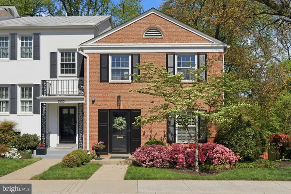 $1,089,000 | 3523 Hamlet Place, Unit 501, Chevy Chase, MD 20815
