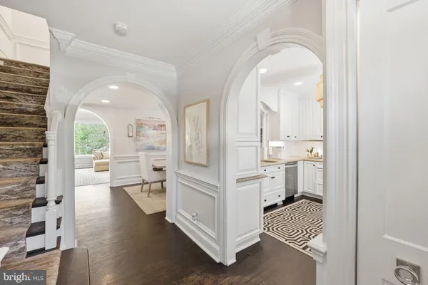 $1,089,000 | 3523 Hamlet Place, Unit 501, Chevy Chase, MD 20815