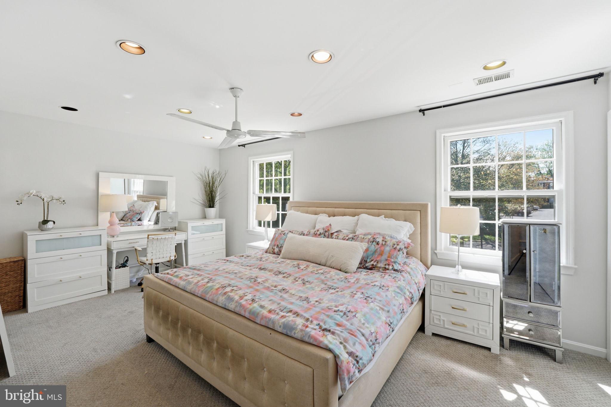3523 Hamlet Place, Unit 501 Chevy Chase, MD 20815 - Photo 18 of 37