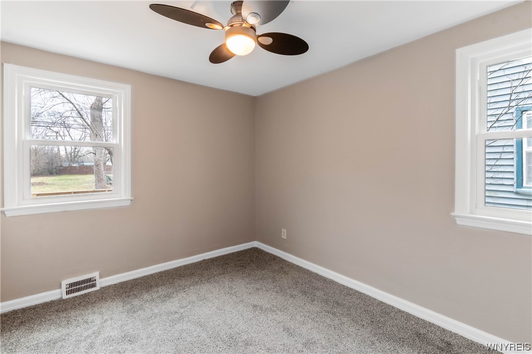 1630 Love Road Grand Island, NY 14072 - Photo 15 of 27