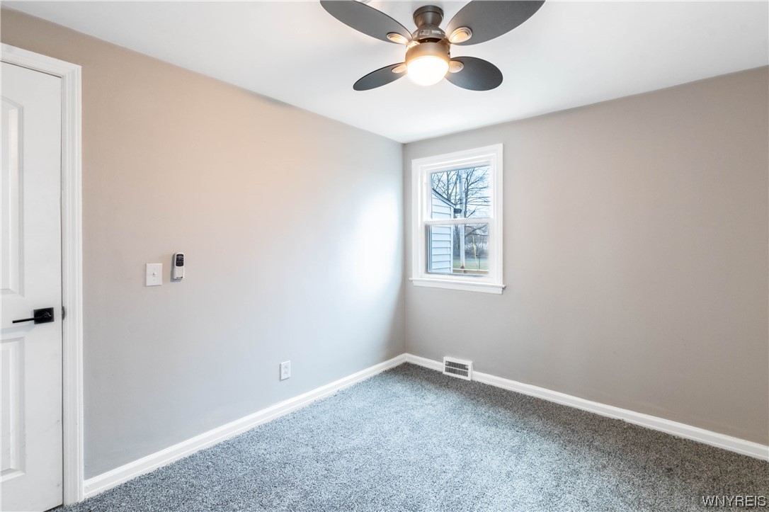 1630 Love Road Grand Island, NY 14072 - Photo 16 of 27