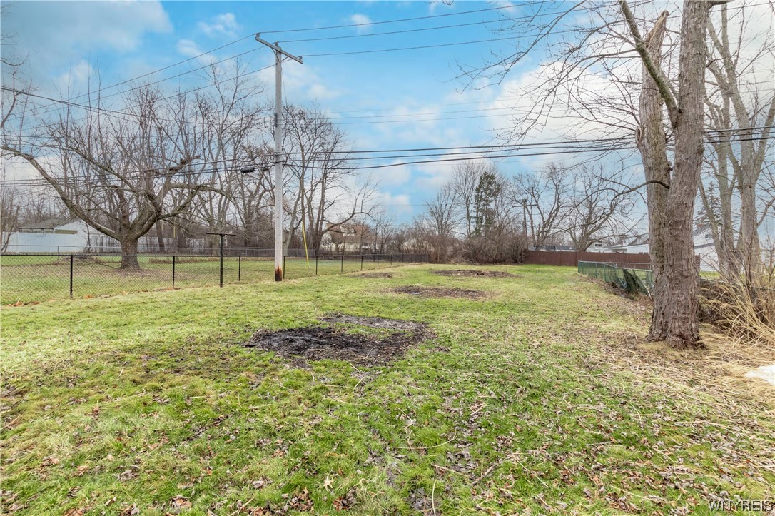 1630 Love Road Grand Island, NY 14072 - Photo 3 of 27