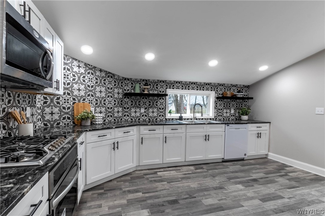 1630 Love Road Grand Island, NY 14072 - Photo 8 of 27