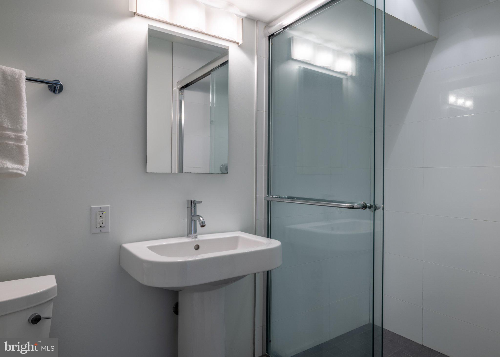 7405 Helmsdale Road Bethesda, MD 20817 - Photo 64 of 72