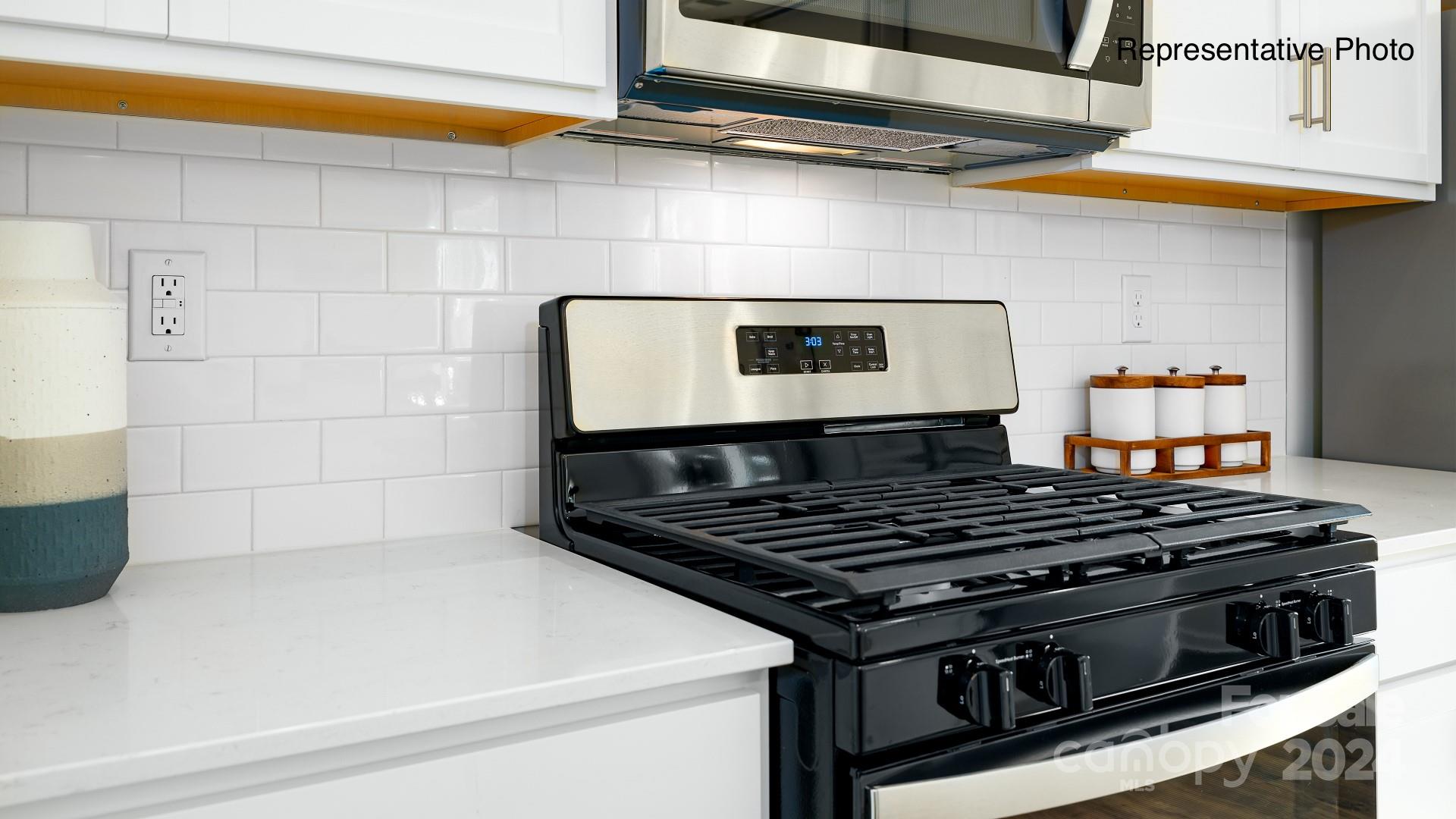 7922 Old Brk Road Sherrills Ford, NC 28673 - Photo 9 of 32 a stove top oven sitting inside of a kitchen