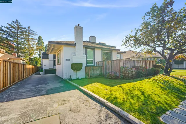 $989,989 | 115 Hobart Avenue, Unit E, San Mateo, CA 94402