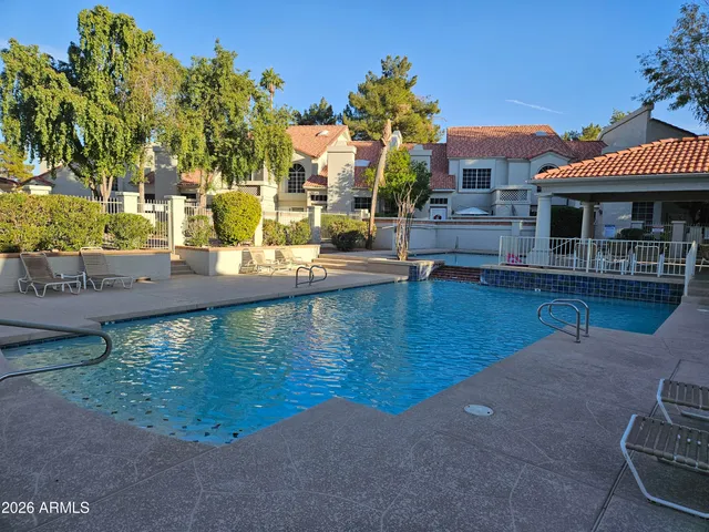 $329,000 | 1717 East Union Hills Drive, Unit 1048, Phoenix, AZ 85024