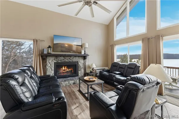 $875,000 | 63 Elbow Cay, Osage Beach, MO 65065