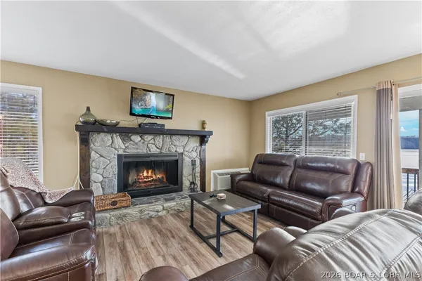 $875,000 | 63 Elbow Cay, Osage Beach, MO 65065