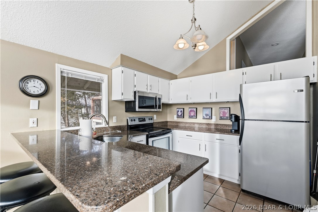 63 Elbow Cay Osage Beach, MO 65065 - Photo 7 of 64 Granite countertops