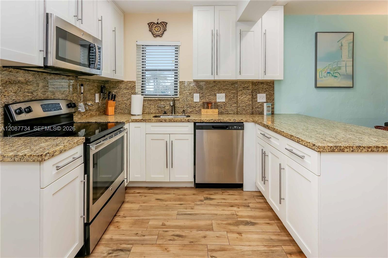 3300 North Surf Road, Unit 1A Hollywood, FL 33019 - Photo 4 of 18 Gallery Image 4