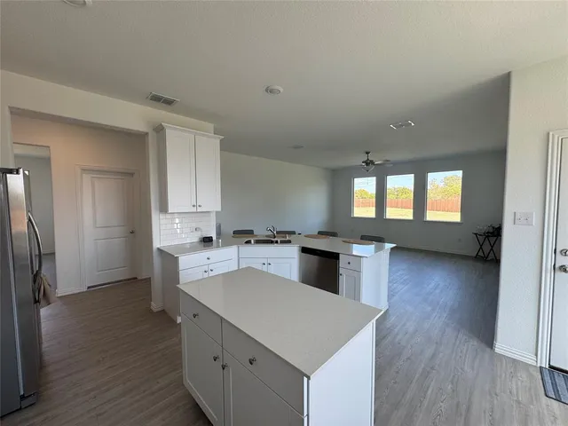 $2,300 | 4905 Sagerun Drive, Princeton, TX 75407