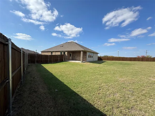 $2,300 | 4905 Sagerun Drive, Princeton, TX 75407