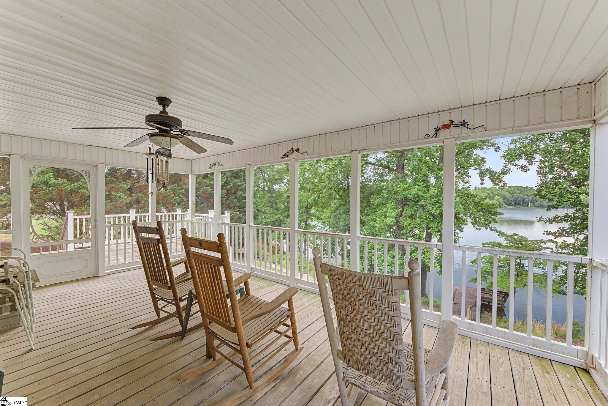 1754 Memorial Dr Extension Greer, SC 29651 - Photo 37 of 44