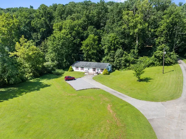 $900,000 | 3363 Tyree Springs Road, White House, TN 37188