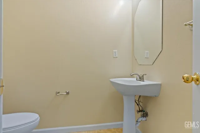 $565,000 | Undisclosed Address, Bakersfield, CA 93311