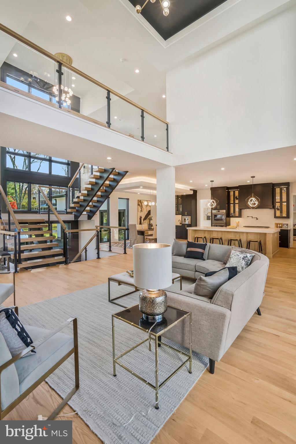 1520 Brookhaven Drive McLean, VA 22101 - Photo 12 of 108 10-ft ceiling at main level