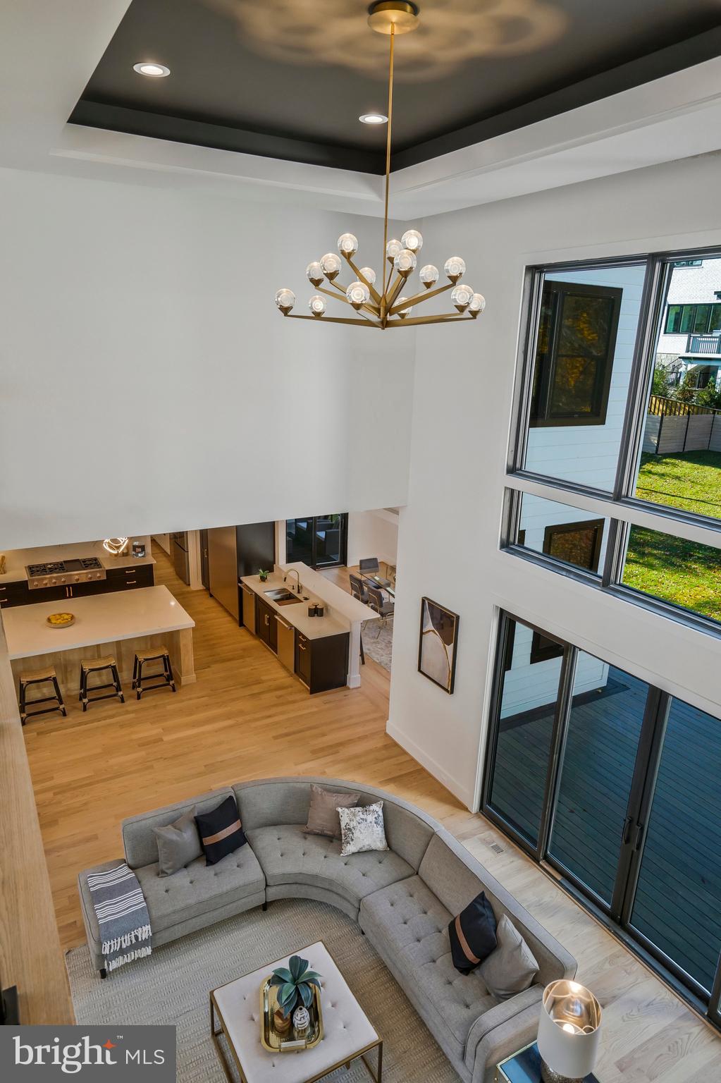 1520 Brookhaven Drive McLean, VA 22101 - Photo 17 of 108 10-ft ceiling at main level