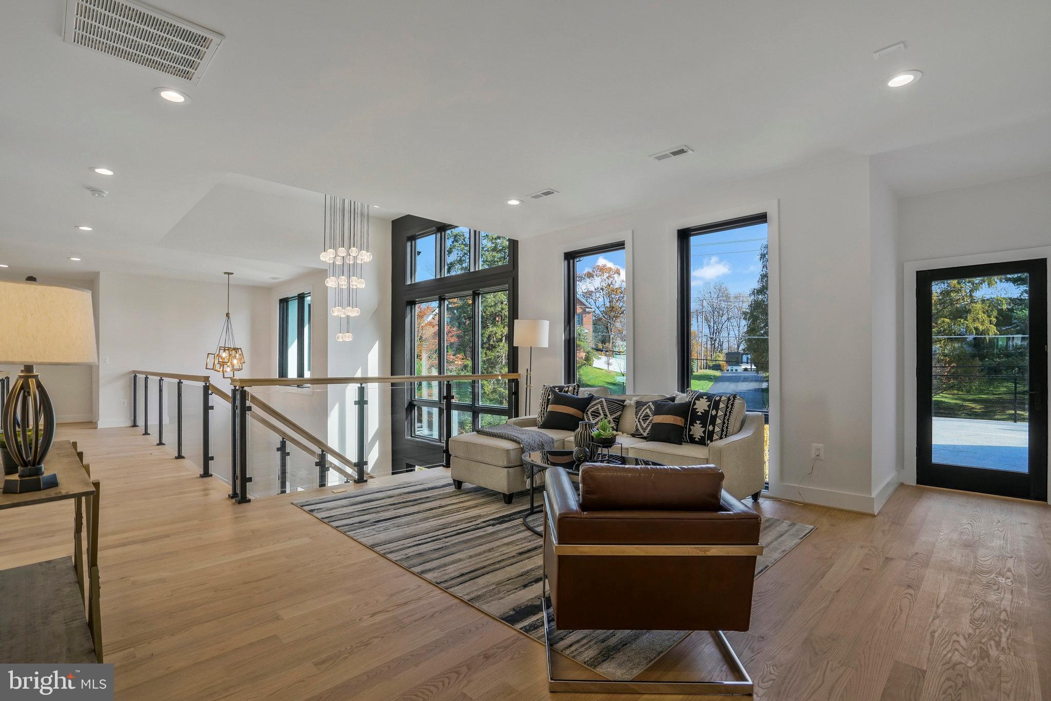 1520 Brookhaven Drive McLean, VA 22101 - Photo 42 of 108 Second level family room