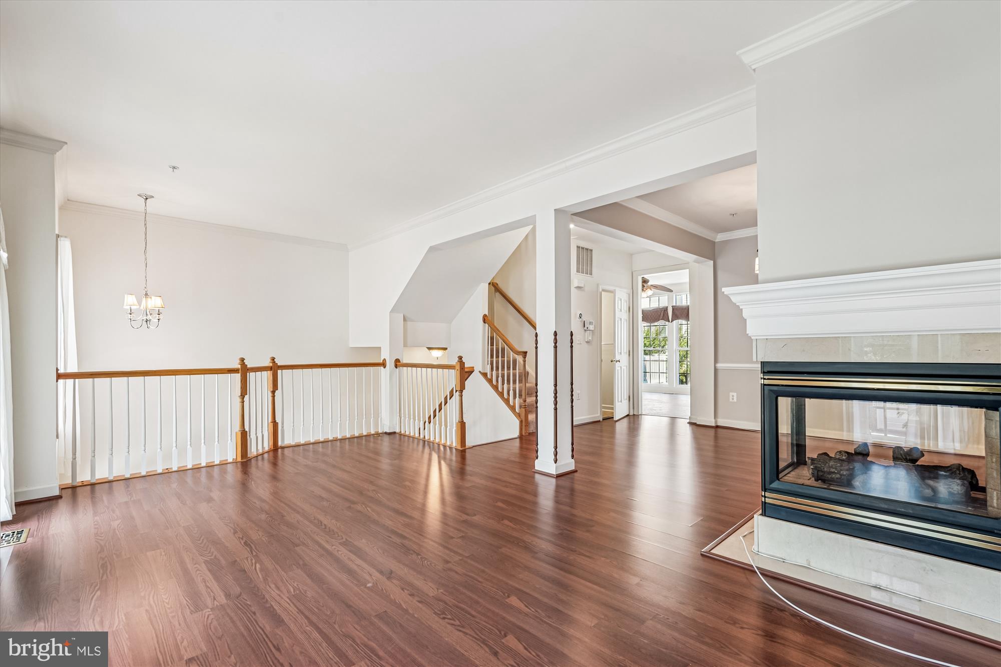 142 Swanton Lane Gaithersburg, MD 20878 - Photo 15 of 68 Living Room