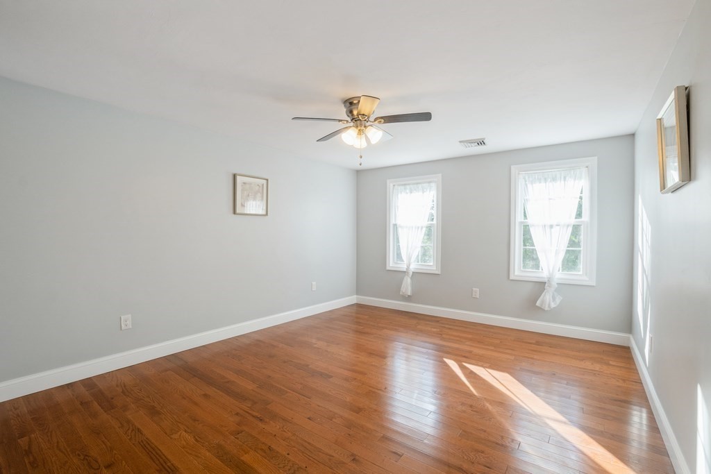 17 Douglas Road Webster, MA 01570 - Photo 20 of 25