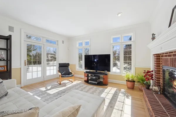 $1,900,000 | 860 Gage Lane, Lake Forest, IL 60045