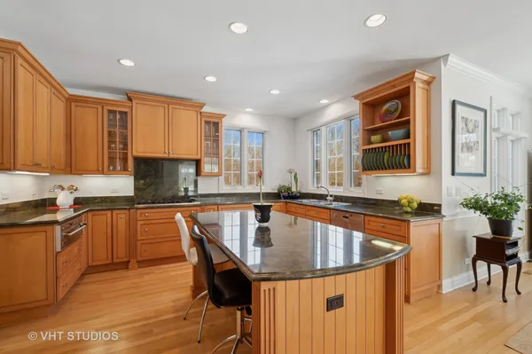 $1,900,000 | 860 Gage Lane, Lake Forest, IL 60045