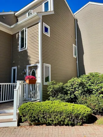 $269,900 | 53 Pointe Rok Drive, Unit 53, Worcester, MA 01604