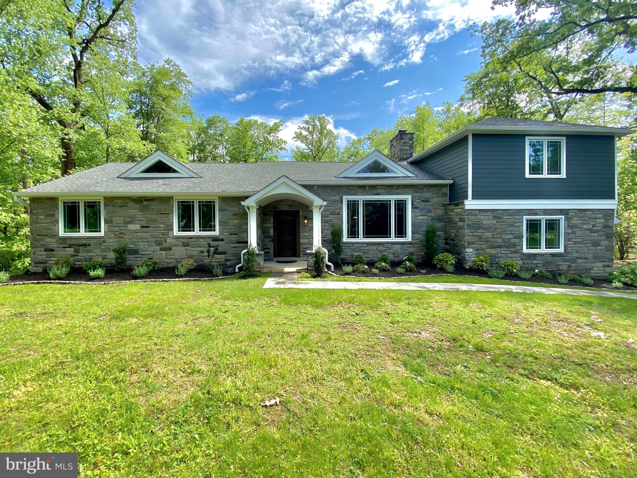 35 Dunminning Road Newtown Square, PA 19073 - Photo 4 of 37 Slightly elevated from the street
