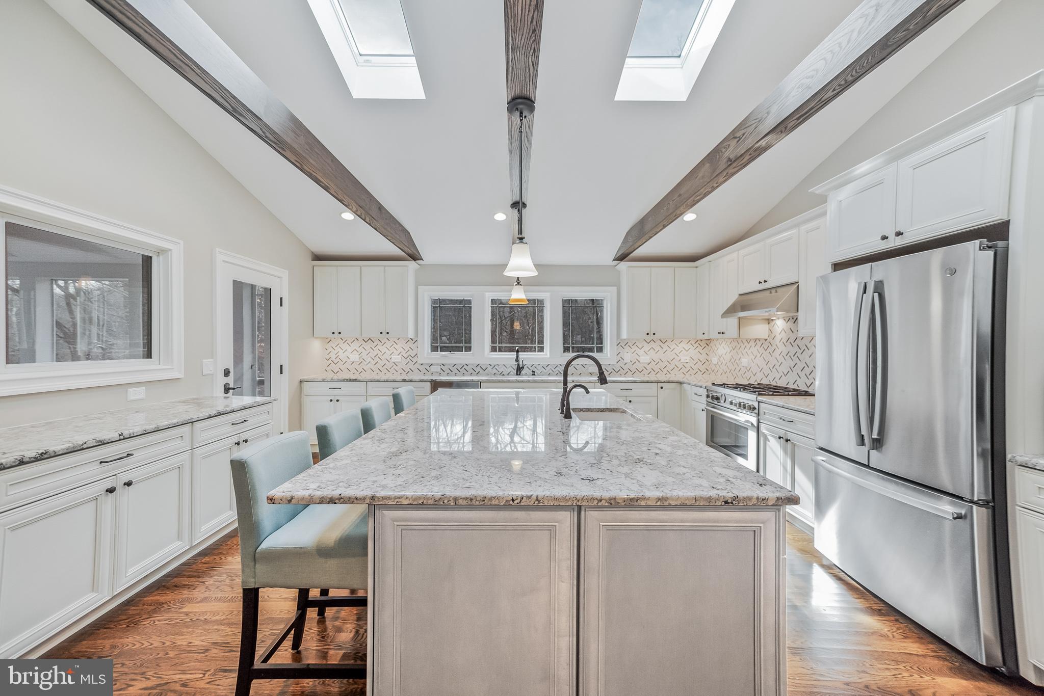 35 Dunminning Road Newtown Square, PA 19073 - Photo 7 of 37 Fabolous gourmet kitchen