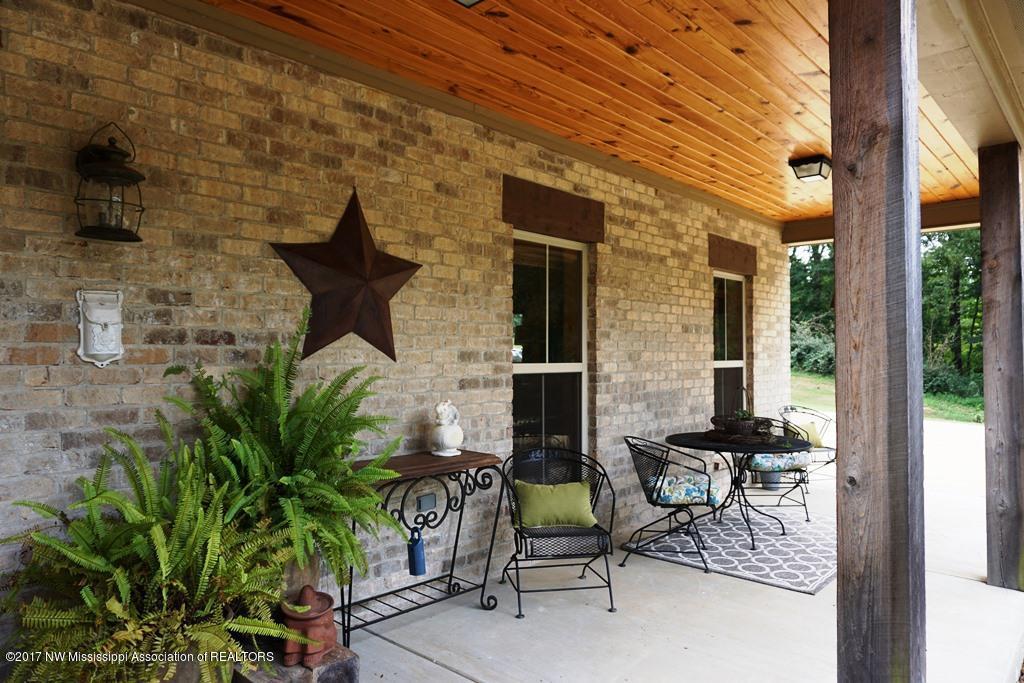 1860 Brownlee Road Sarah, MS 38665 - Photo 3 of 51 DSC00559