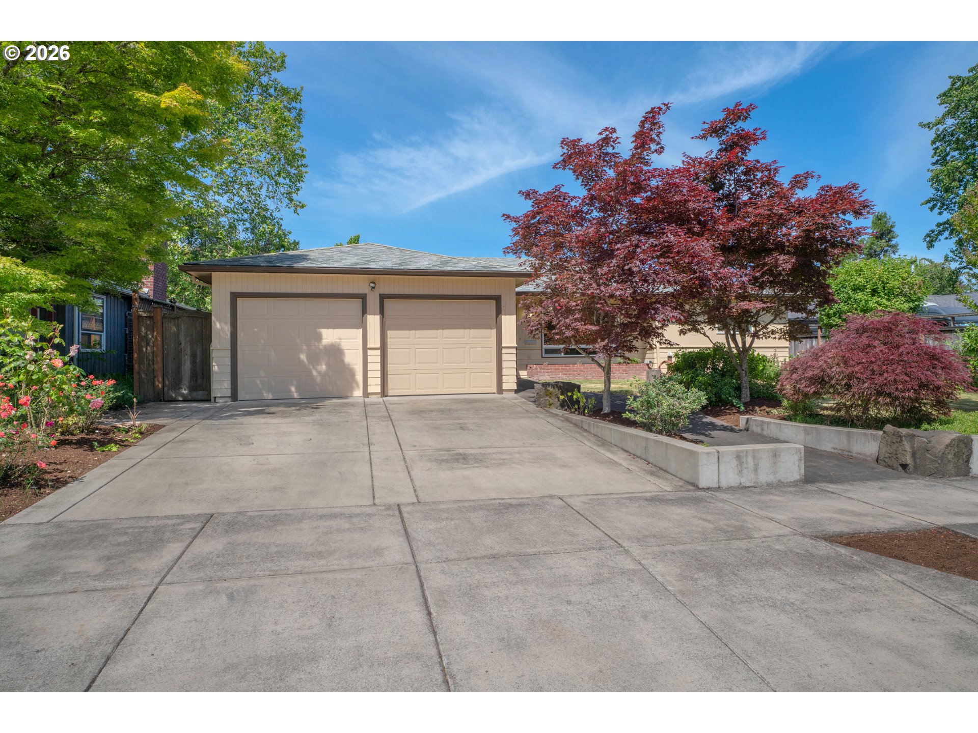2540 Tyler Street Eugene, OR 97405 - Photo 3 of 37