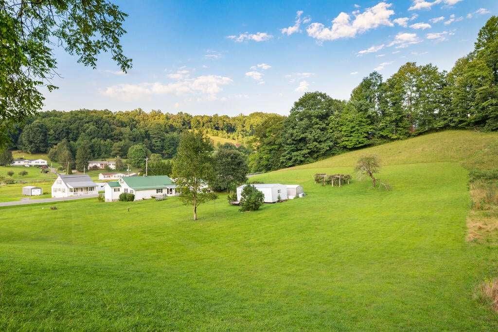 631 North Sandbranch Road Mount Hope, WV 25880 - Photo 41 of 47 Gallery Image 41