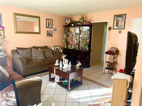 $430,000 | 11 Eastridge Lane, Carson, CA 90745