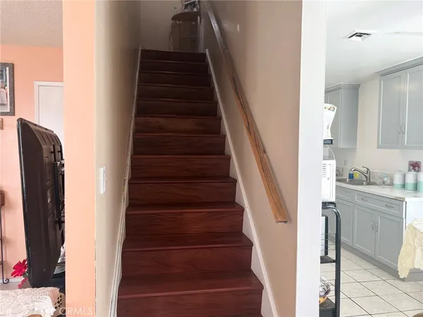 $430,000 | 11 Eastridge Lane, Carson, CA 90745