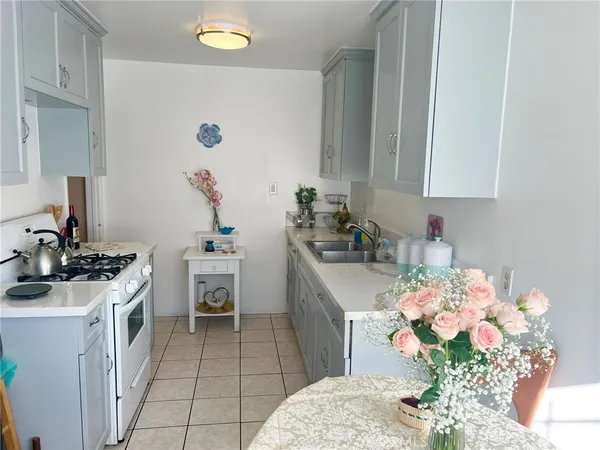 $430,000 | 11 Eastridge Lane, Carson, CA 90745