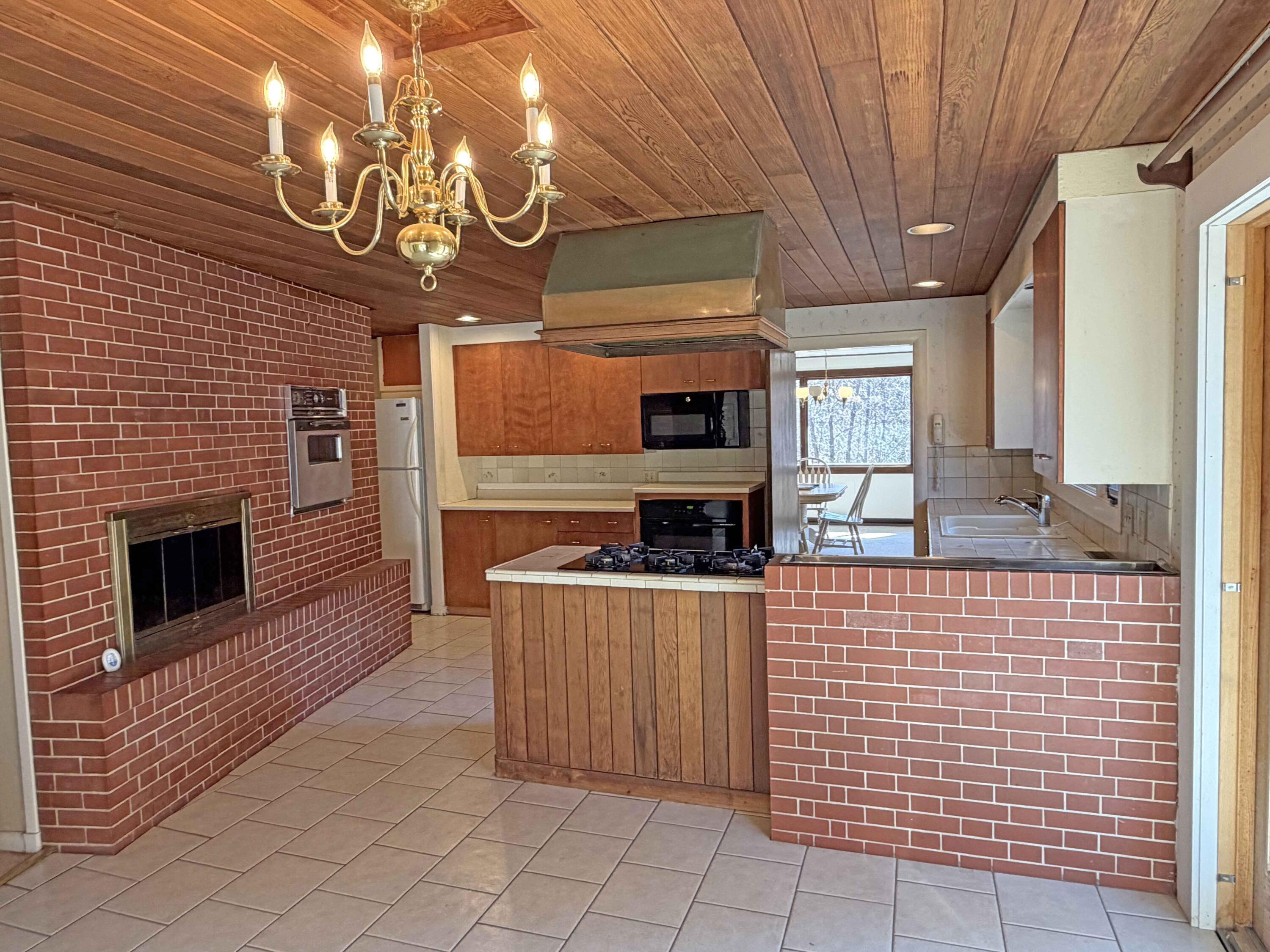 685 Main Road Holden, ME 04429 - Photo 11 of 49 2a