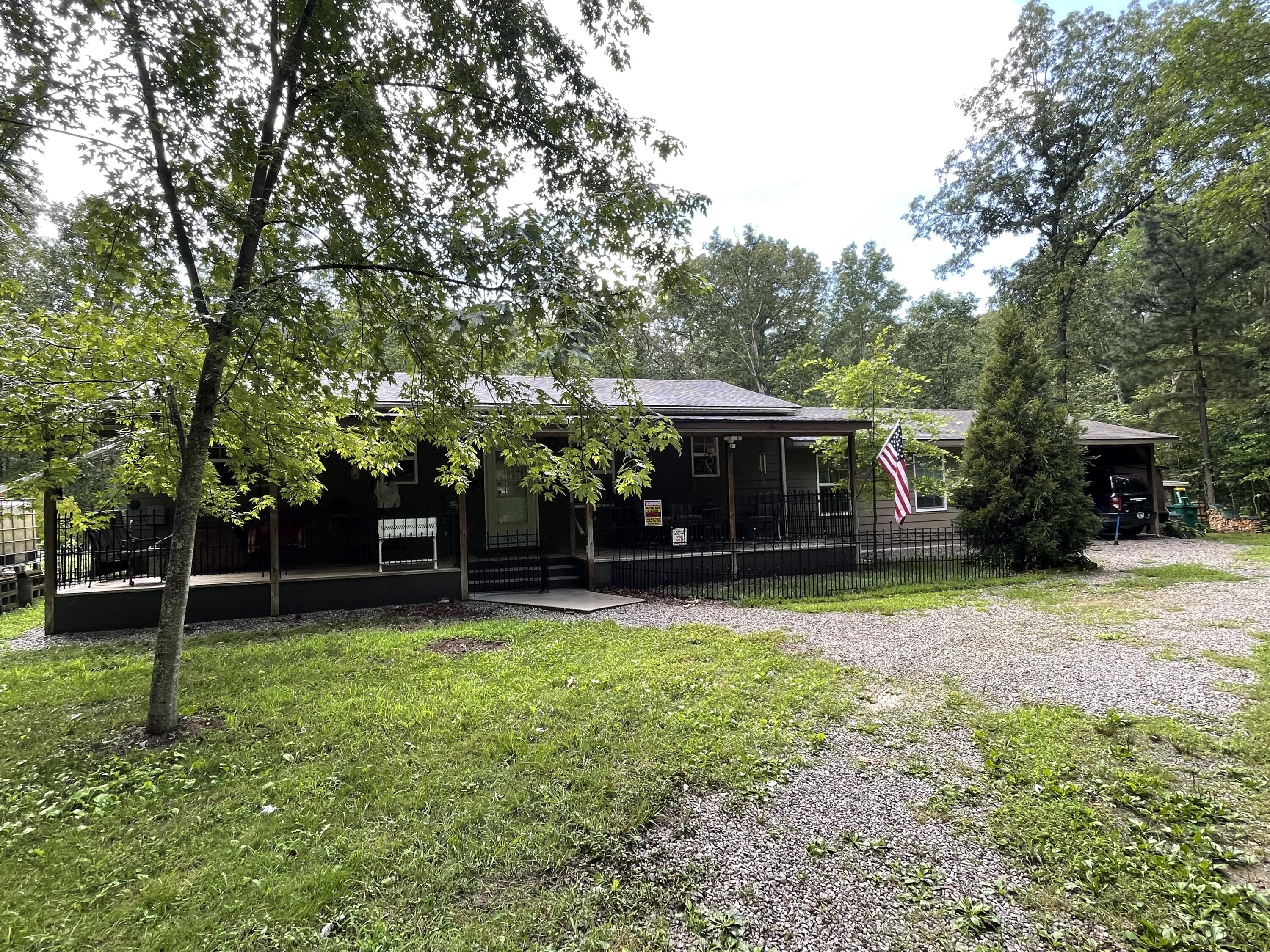 407 Cedar Road Pikeville, TN 37367 - Photo 3 of 40 IMG_6363