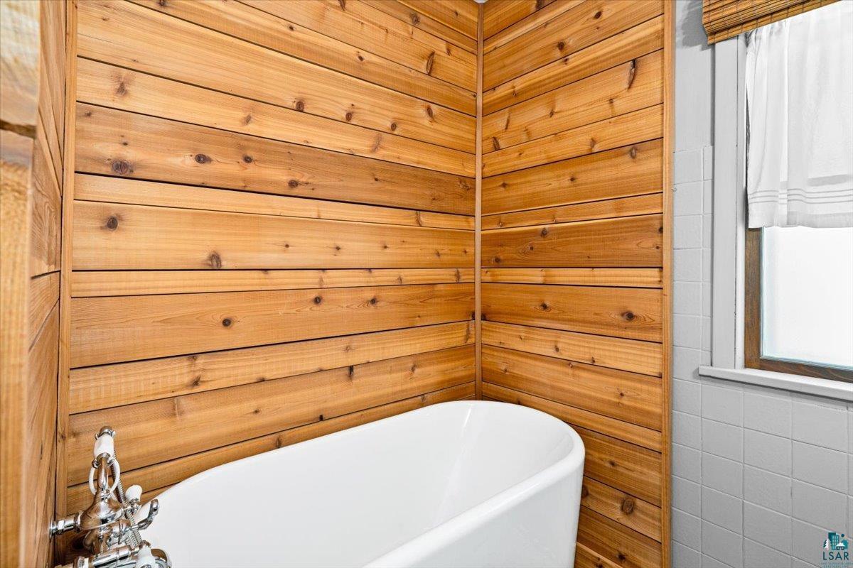 5162 London Road Duluth, MN 55804 - Photo 27 of 60