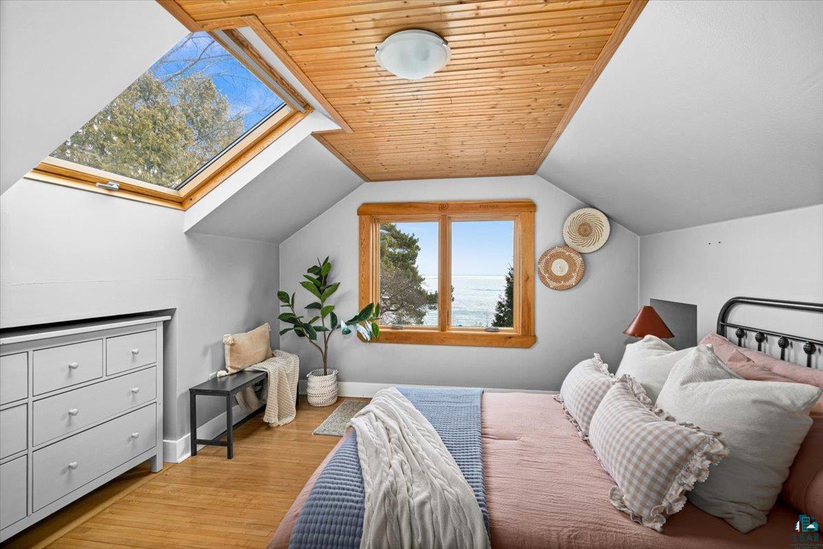 5162 London Road Duluth, MN 55804 - Photo 30 of 60