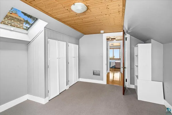 $749,900 | 5162 London Road, Duluth, MN 55804