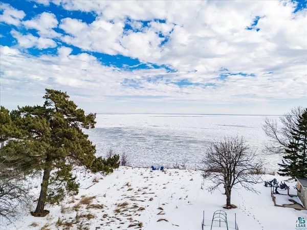 $749,900 | 5162 London Road, Duluth, MN 55804