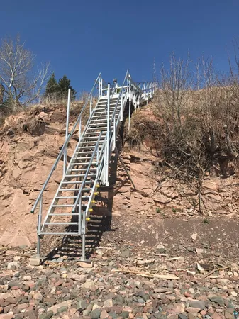 $749,900 | 5162 London Road, Duluth, MN 55804